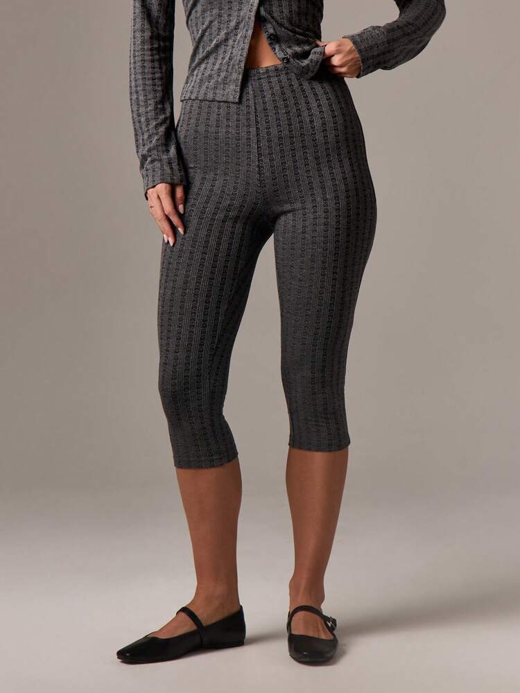 Pointelle Knit Capri Leggings With Scalloped Waistband