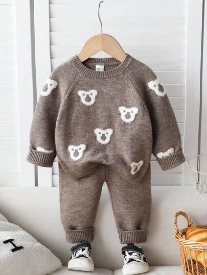 SHEIN Playful Pals Conjunto de suéter de malha jacquard com estampa de urso camelo para bebês meninos, tecido macio e grosso, adequado para uso casual, outono/inverno