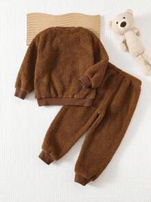 Cozy Pixies 2件套男童卡通熊图案保暖连帽长袖圆领上衣和松紧腰九分裤套装，棕色，男童两件套，男童棕色熊图案套装，幼儿棕色羊羔绒套装，男童冬季睡衣，男童棕色套装，男童棕色两件套，幼儿棕色羊羔绒套装，男童熊图案秋季套装