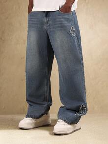 SUMWON 宽松阔腿交叉刺绣原色牛仔滑板牛仔裤宽松直筒街头风格秋冬破洞裤，哥特式设计 - 淺色水洗藍 - 查看 1