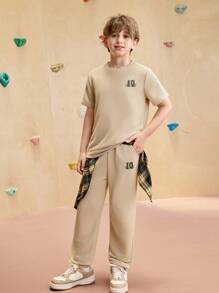 JNSQ Tween-Jungen 2-teiliges lässiges All-Match-Outfit-Set aus bedrucktem Grafikmix mit dicker und dünner Rippung, Rundhalsausschnitt, kurzärmeligem T-Shirt und taillierter Jogginghose - Khaki - Übersicht 5