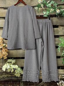 EMERY ROSE 2pcs Set: Striped 3/4 Sleeve Shirt & Casual Pants, Fashion Outfit - Black and White - View 2