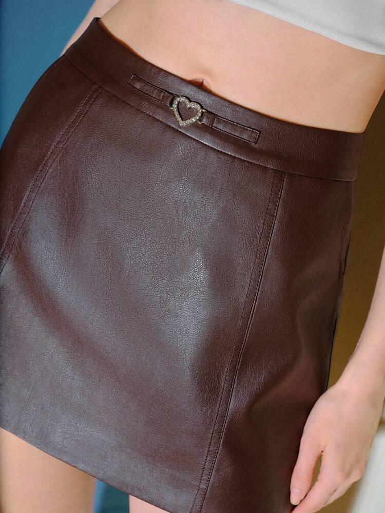 S.W.Smiley x MOTF PU LEATHER RHINESTONE HEART DETAIL SKORT