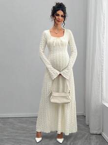 Momance 优雅甜心领口系带喇叭袖孕妇装