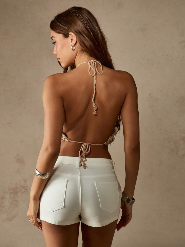 MISSGUIDED Top Cropped de Crochê com Concha Bordada, Halter de Verão, Roupa de Praia Cropped, Festival Boho, Tricô Artesanal, Moda Regata Sem Costas, Halter Tricotado, Suéter Sem Manga para Outono e Inverno