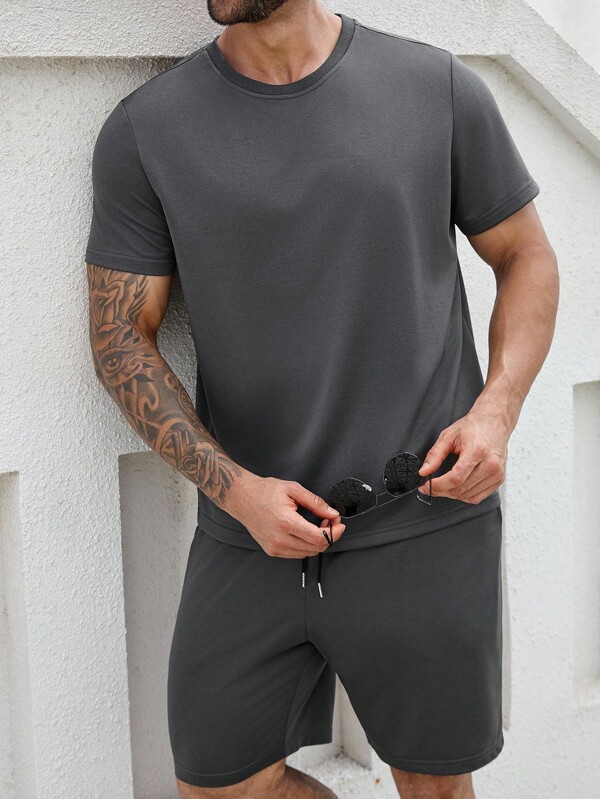 ResortEase Plus Size Men's Casual Solid Color Short Sleeve T-Shirt And Shorts Set, Summer