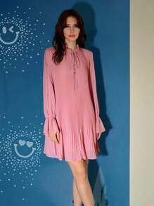 S.W.Smiley x MOTF PREMIUM CHIFFON TIE NECK PLEATED DRESS