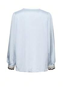 Dazy-Less Blusa holgada de negocios casuales con cuello en V de satén y gasa, con recortes y cintas, de manga larga, adecuada para primavera, verano y otoño - Azul - Ver 7