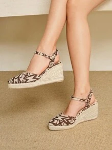 Styleloop Women's Wedge & Platform Woven Slip-On Shoes, Bohemian Style, Suitable For Vacation, Halloween, Christmas, Party