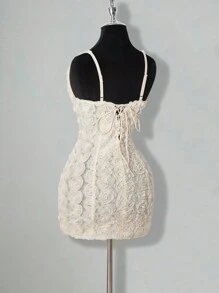 SHEIN ICON Vestido mini ajustado con escote en V profundo, sin mangas y decoración floral 3D para mujer - Albaricoque - Ver 7