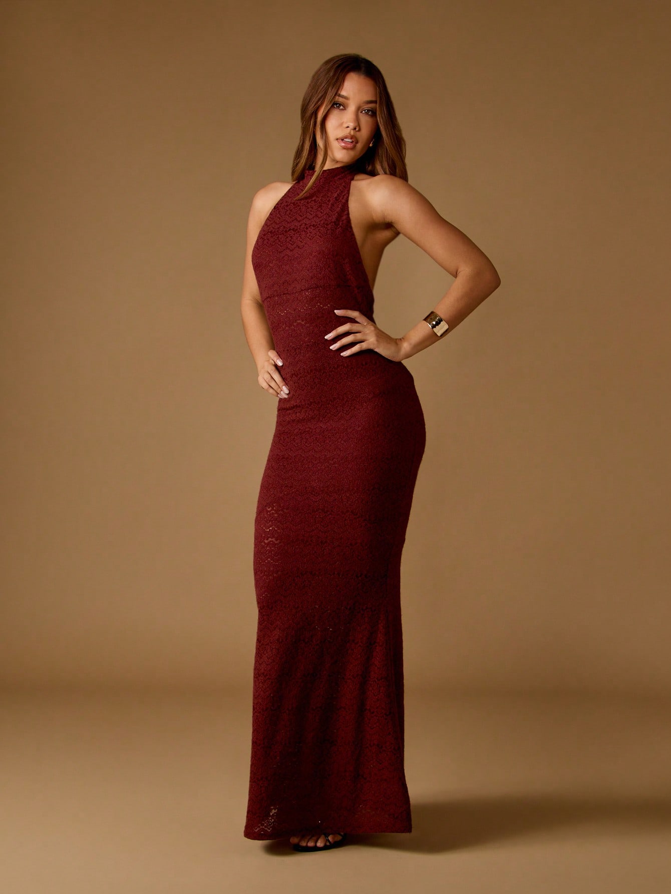 Robe Moulante Dentelle Missguided Col Plongeant – Taille 4-6, Nude, Sans étiquettes