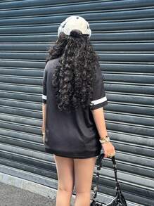 SHEIN Teen Girls Fashionable Loose Fit V-Neck Short Sleeve T-Shirt With Needle & Thread, Letter & Number Print For Spring/Summer - Black - View 2