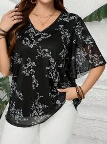 EMERY ROSE Plus Size Women V Neck Short Sleeve Floral Print Ruffle Sleeve Tunic Blouse,Summer Holiday,Vacation,Simple And Fashionable For Everyday Wear - Black and White - View 3