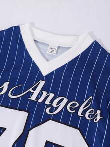 SHEIN Conjunto de camiseta de manga corta con estampado de letras y rayas de baloncesto y shorts de ciclista de estilo casual y urbano para adolescentes