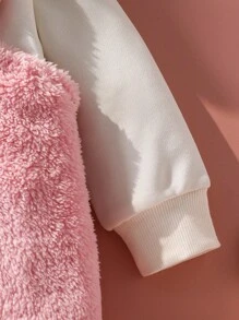 SHEIN 2 件套女婴秋冬装，白色长袖 T 恤和可爱兔子连体衣，配围兜和帽子 - 粉色 - 查看 8