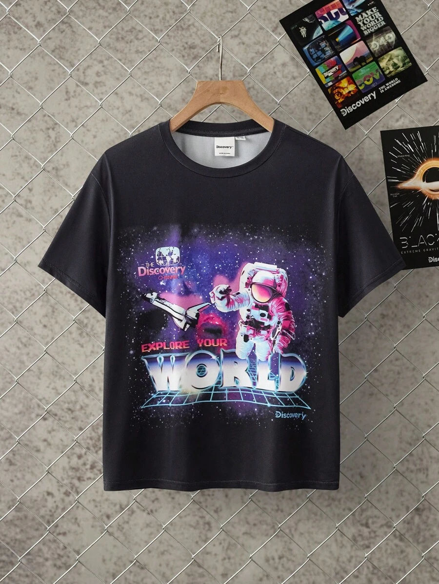 Discovery X SHEIN Tween Boy Space Planet & Astronaut Graphic Black Short Sleeve T-Shirt