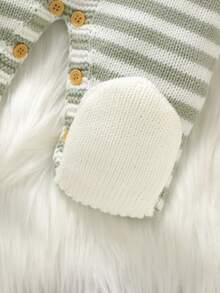 SHEIN 2pcs Newborn Baby Green Sweater Set: Round Neck Long Sleeve Cardigan With Pockets + Striped Suspender Romper Fall Winter