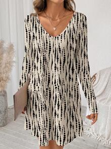 SHEIN LUNE Women's Casual Tie-Dye Striped V-Neck Printed Long Sleeve Short Dress, Suitable For Autumn/Winter