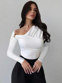 Firerie Nouveau T-shirt blanc élégant et asymétrique pour femmes, avec manches longues, décorations métalliques, froncé et coupe slim. Convient pour l'automne, la rentrée scolaire, les tenues d'automne pour femmes, tout blanc, l'aéroport, les sorties - Blanc - Voir 6