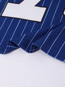 SHEIN Conjunto de camiseta de manga corta con estampado de letras y rayas de baloncesto y shorts de ciclista de estilo casual y urbano para adolescentes