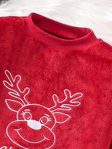 SHEIN 2 件男童圣诞驯鹿印花柔软棉质长袖上衣和裤子舒适睡衣套装 - 紅色 - 查看 4