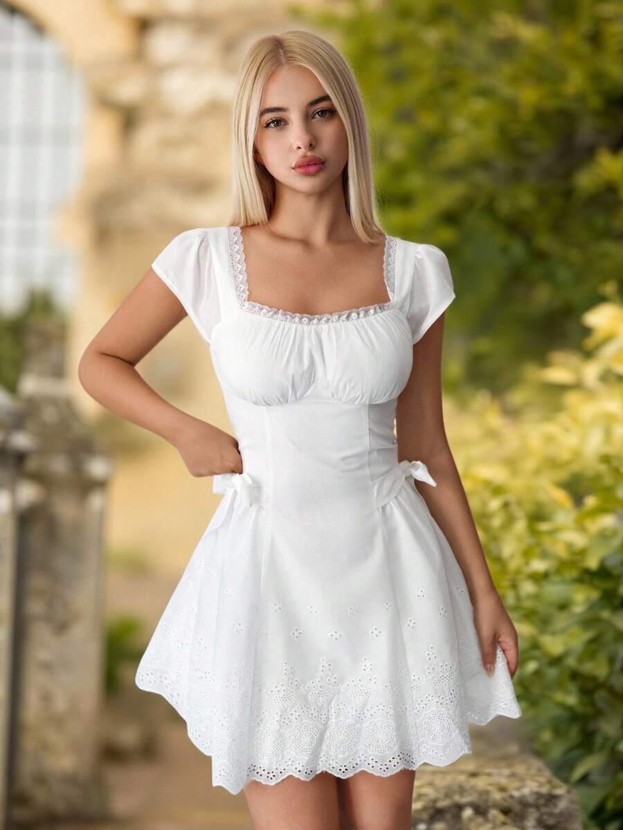 Sweetina Vestido mini con decoración de lazo bordado hidrosoluble - Blanco - Ver 1