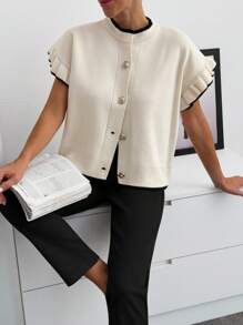 SHEIN بلوزة كارديجان أنيقة بمقاسات كبيرة مع أزرار أمامية وأكمام مطوية وحواف سوداء وبيضاء وتفاصيل كشكشة ناعمة من الصوف المحبوك وأزرار لؤلؤية بأسلوب عتيق أنيق للربيع - لون مشمشي - مشاهدة 7