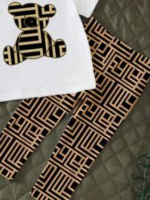 SHEIN Playful Pals Conjunto de camiseta de manga corta y leggings de niña bebé con estampado casual de oso y patrón geométrico - Multicolor - Ver 5