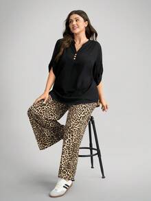 SHEIN LUNE Plus Size Women's Solid V-Neck 3/4 Sleeve Top And Leopard Print Pants 2 Pieces Sets,Black,Autumn,Smart Casual,Vacation Casual Suit Clothing Sets - Multicolor - View 8