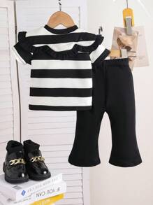 SHEIN Playful Pals 2 件装女婴 2024 春秋时尚条纹彼得潘领休闲运动衫套装 + 黑色喇叭裤腿休闲时尚服装