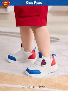 SUPERMAN X Cozy Pixies 1 双秋季简约时尚百搭软底防滑平底 DC 超级英雄设计婴儿休闲鞋，开学季 - 藍色 - 查看 2