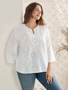 Rosumi 大码女式休闲白色镂空刺绣衬衫，秋装