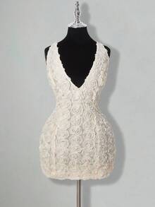 SHEIN ICON Vestido mini ajustado con escote en V profundo, sin mangas y decoración floral 3D para mujer - Albaricoque - Ver 1