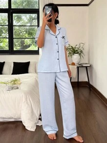 SHEIN 淡蓝色女士睡衣套装，带翻领和口袋细节，采用柔软编织面料，女士睡衣套装浅蓝色睡衣套装女士睡衣纽扣睡衣套装女士女士浅蓝色睡衣套装