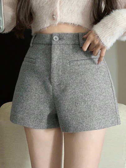 DAZY Women's Thick Faux Wool Blend Business Casual Shorts With Pockets, Straight Leg Design For Office Wear, Autumn/Winter