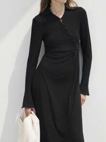 Uhlyne Damen minimalistische Urlaubs- und Bürokleidung mit Kragen, schräger Knopfleiste, langen Glockenärmeln, Twist-Taille und ausgestelltem Saum, schwarzes Strickkleid in Midi-Länge, geeignet für Schulanfang und ins Büro