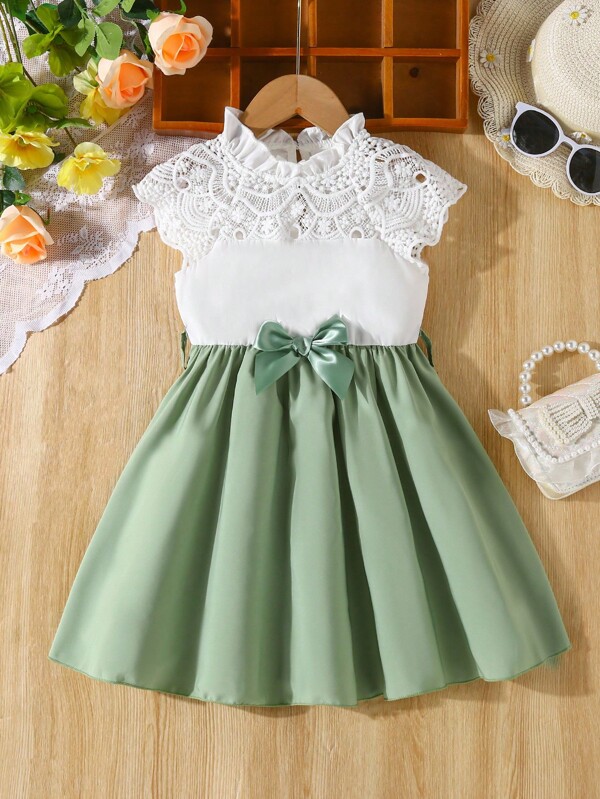 SHEIN Kleine Mädchen elegantes grünes Spitze und Gewebekleid mit taillierter Taille, geeignet für den Sommer