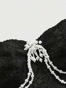 ROMWE Kawaii 复古维多利亚蕾丝缎珍珠胸针装饰衬衫，女式蓬松粉色上衣 - 黑色 - 查看 3