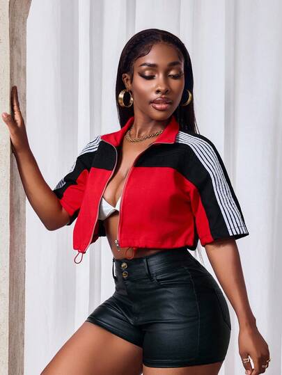 Slaydiva Chaqueta de mezclilla corta con bloques de color y parches para mujer