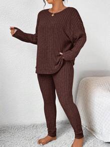 SHEIN Frenchy Set casual da 2 pezzi, top e pantaloni, taglia comoda, colore unito