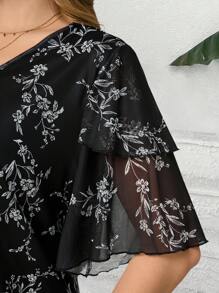 EMERY ROSE Plus Size Women V Neck Short Sleeve Floral Print Ruffle Sleeve Tunic Blouse,Summer Holiday,Vacation,Simple And Fashionable For Everyday Wear - Black and White - View 4