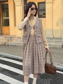 3pcs Set: Button Decor Sleeveless Top + Round Neck Undershirt + Mid-Length Pleated Skirt - Khaki - View 8