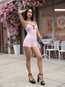 Carolina Barros Bộ đồ liền thân bó sát có dây đeo tương phản, họa tiết nơ rỗng phía trước, màu hồng trơn dành cho kỳ nghỉ của phụ nữ, thời trang mặc nhiều lớp hoặc mặc ngoài, dự tiệc - Màu Hồng baby - Xem 6
