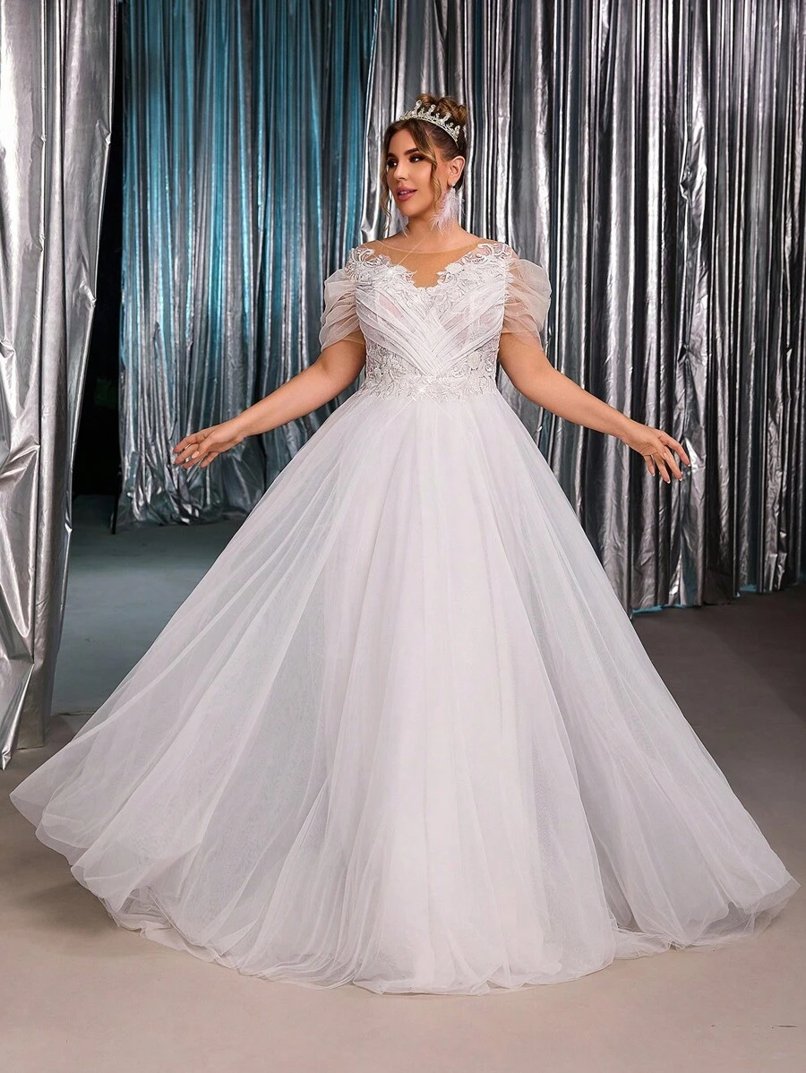 Glamrae Plus Size Autumn And Winter Elegant Romantic Gorgeous White Sequin Embroidery Round Neck Gathered Overlap Luxurious Applique Design Puff Sleeves Puffy Oversized Skirt Suitable For Dinner Holiday Honeymoon Dance Wedding Event Bride Beautiful Wedding Dress - White - View 1