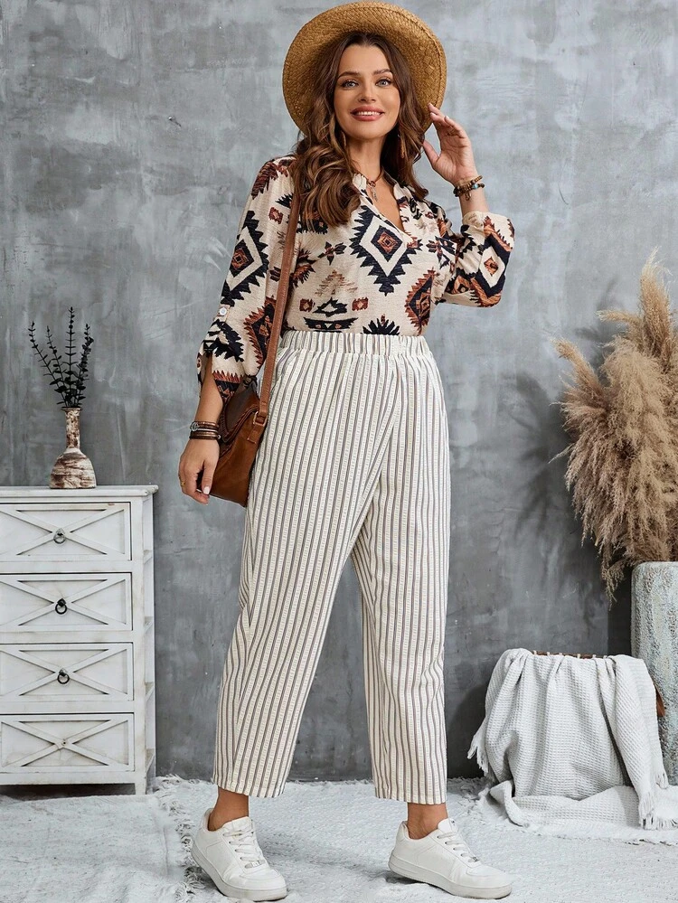 Plus Size Casual Commuter Striped Tapered Pants Striped Pants Women Casual Pants Vertical Striped Pants,Fall Clothes Plus Size,Business Casual Woman,Classy Outfits For Women,For Stylish Everyday Wear,Fall Outfits For Women,Chic Autumn
