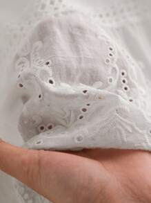 CosyJoli 大码女式夏季休闲简约刺绣蕾丝拼接圆领短袖T恤