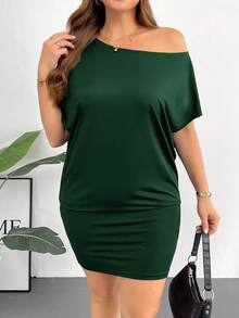 SHEIN Essnce Vestido de verano talla grande para mujer. Vestido casual negro, vestido hombros descubiertos, vestido un hombro. Vestidos de verano para mujer, vestido casual hombros descubiertos, vestido negro mini para salir