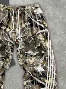 Manfinity Roghcode Men's Loose Portrait Graphic Short Sleeve T-Shirt And Pants Set, Summer - Grey - View 4