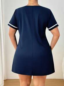 SHEIN PETITE CURVE 大码时尚休闲V领拼色丝带针织连衣裙 - 藏蓝色 - 查看 2