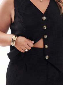 Solavibe Plus Size Solid Color V-Neck Sleeveless Casual Suit Vest And Pocketed Short Suit Two-Piece Set Short Sets Summer